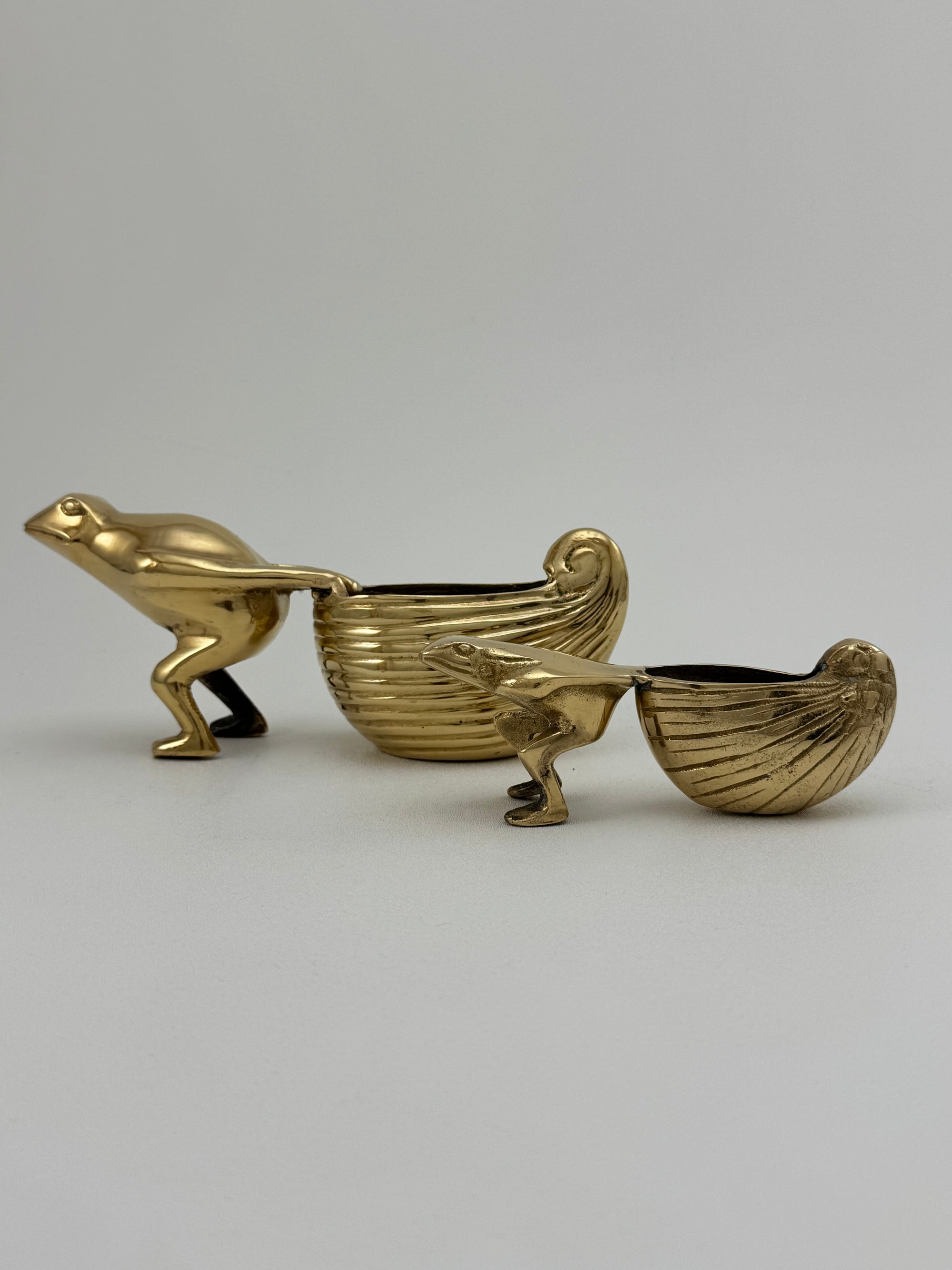 Charming Vintage Brass Frog &amp; Snail Planters – Whimsical Duo