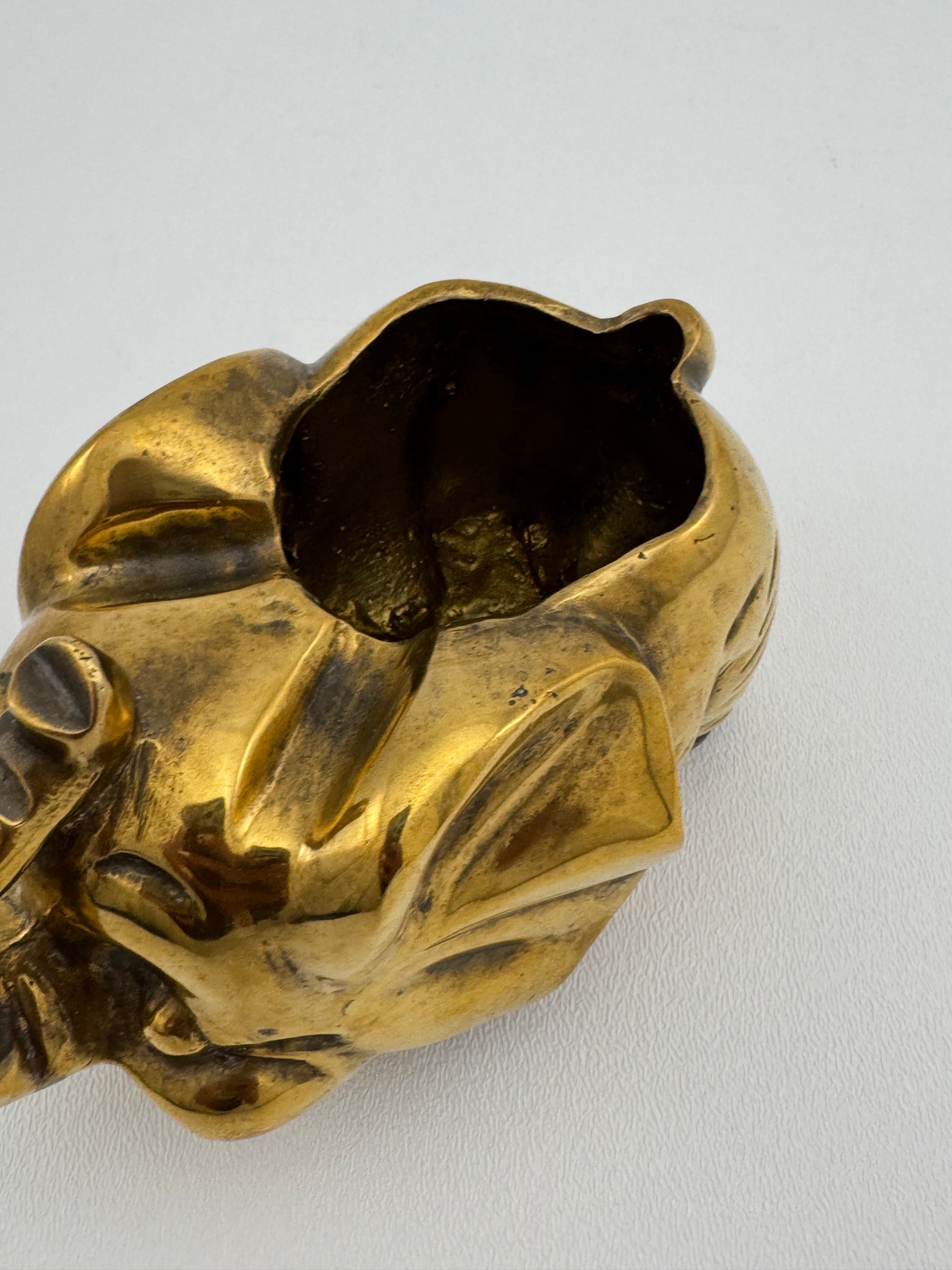 Small Vintage Brass Elephant Stash Pot / Ashtray / Trinket Holder
