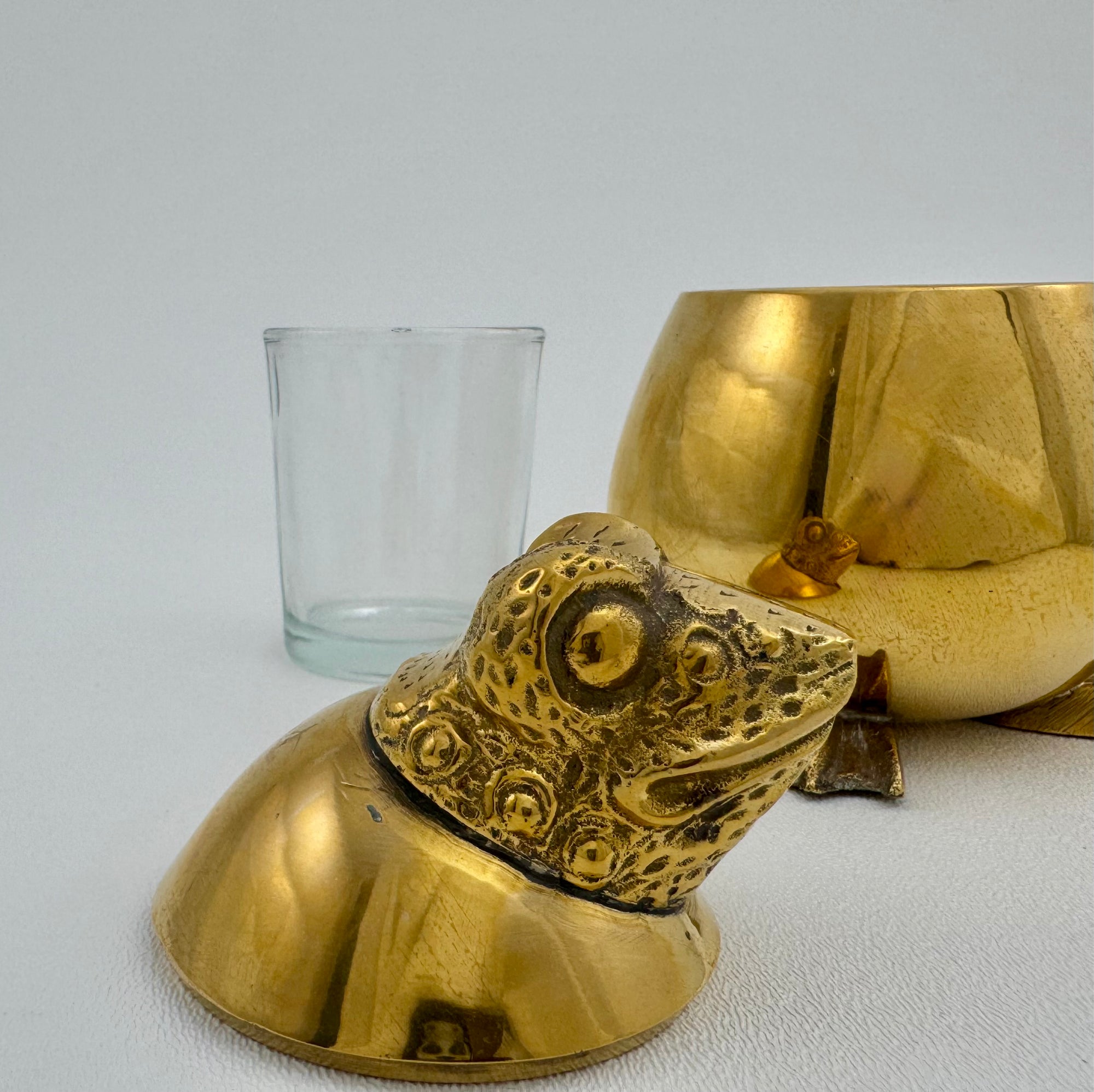 Vintage Brass Frog Lidded Trinket/Candle Pot