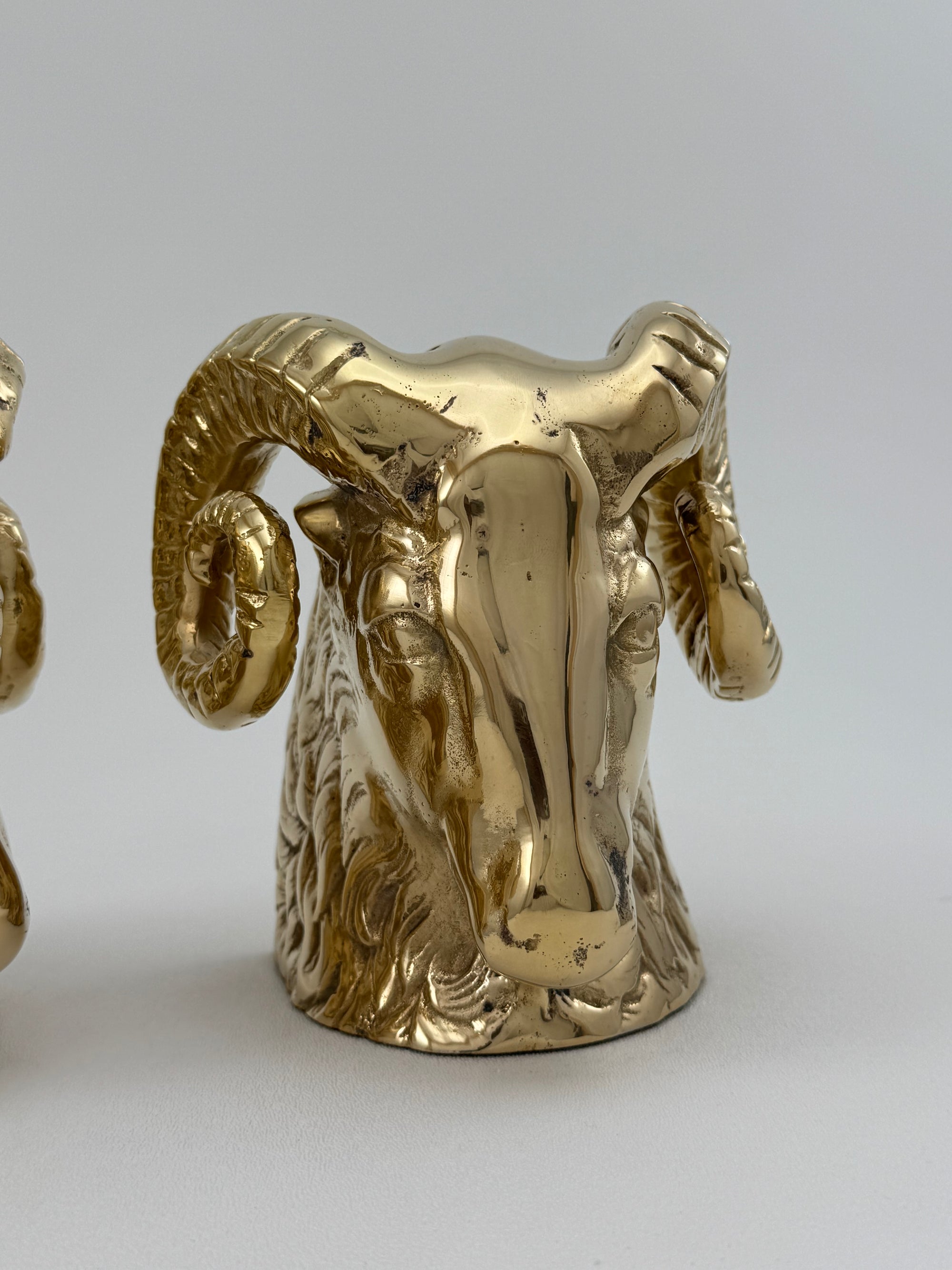 Mid-Century Brass Ram’s Head Bookends – Hollywood Regency Style