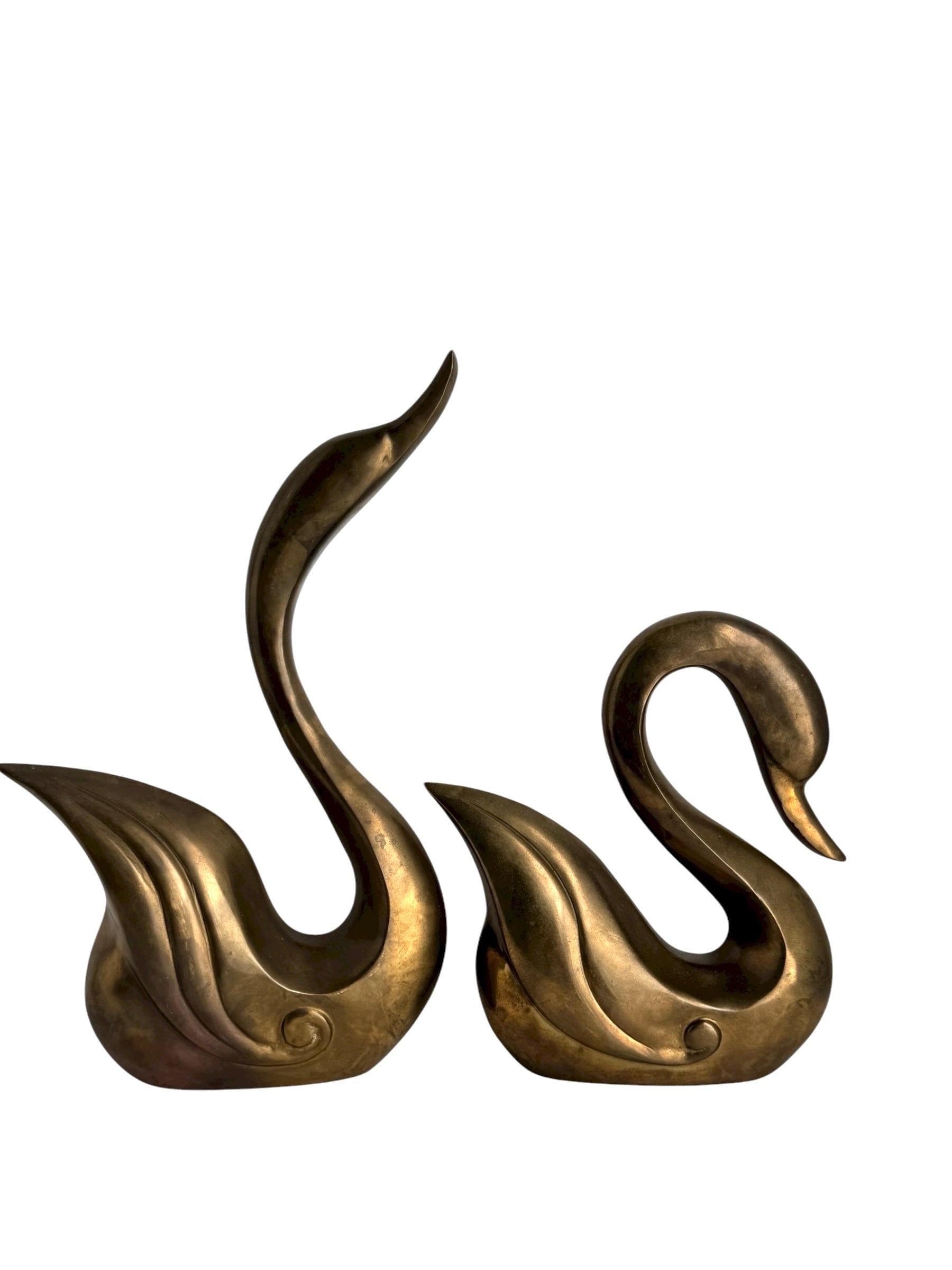 Vintage Brass Swan Sculptures – Elegant Mid-Century Pair