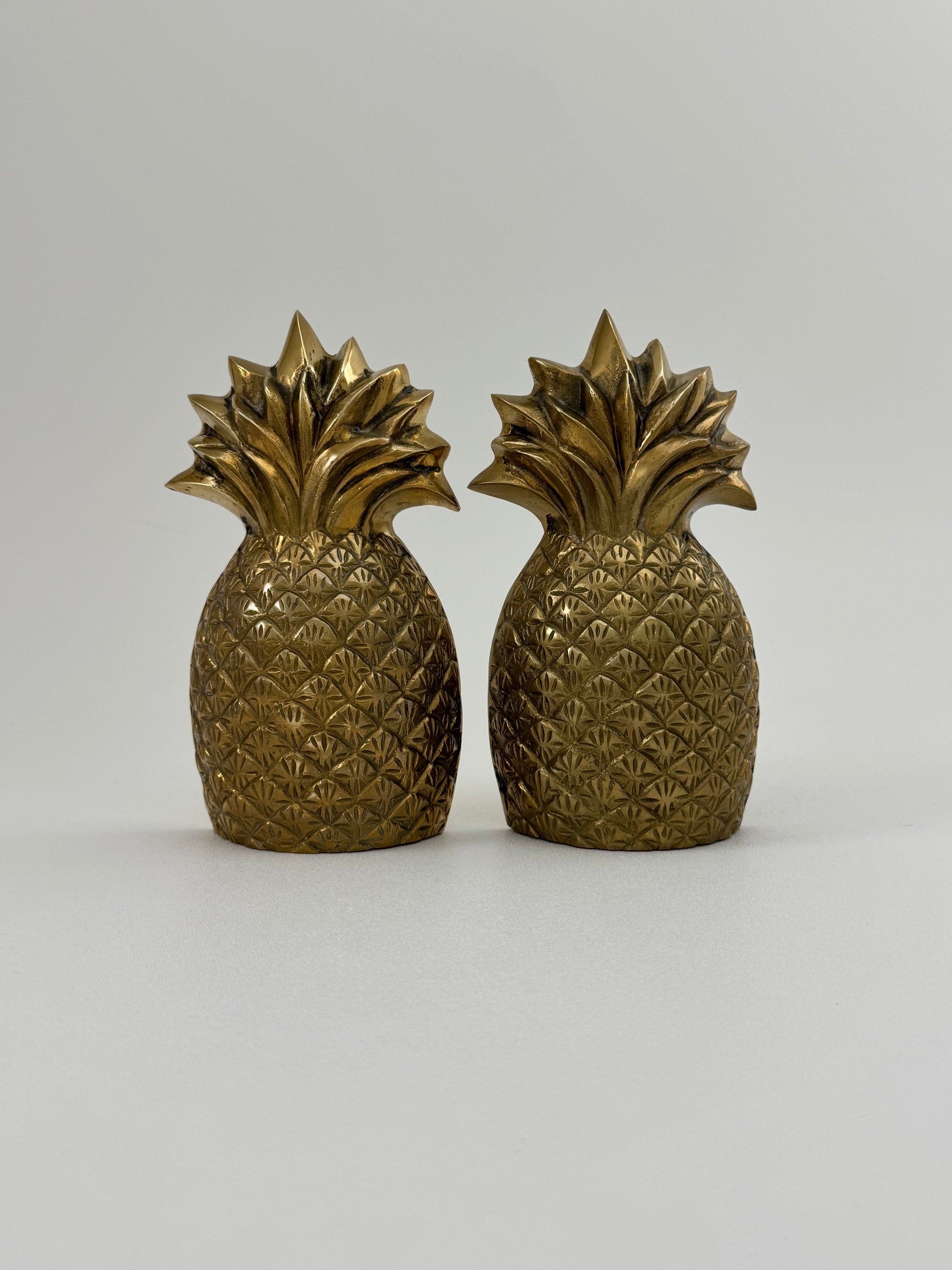 Rosenthal Netter Brass Pineapple Bookends – 8” Tall Vintage Mid Century Hollywood Regency Decor