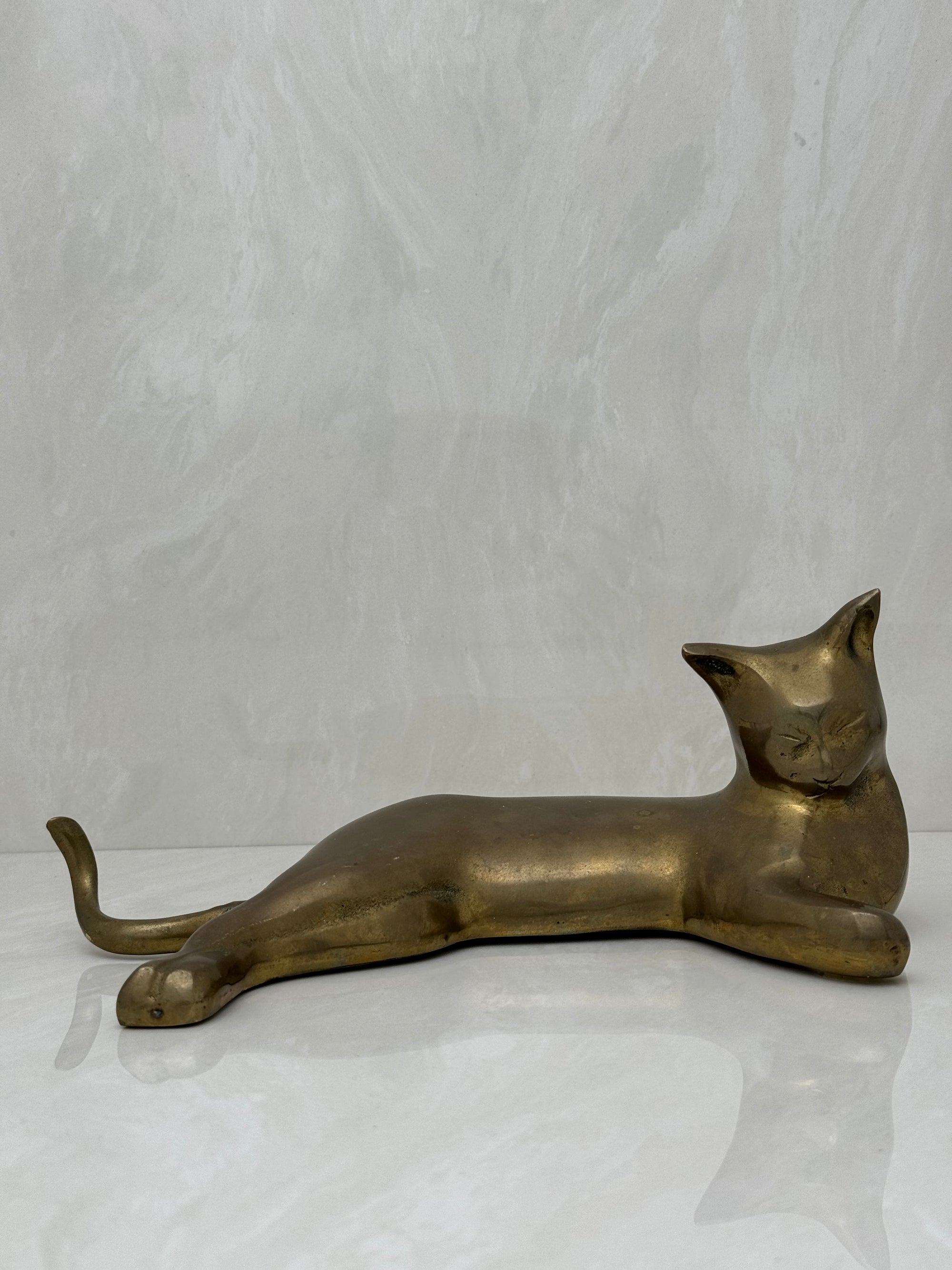 Vintage Brass Relaxed Cat