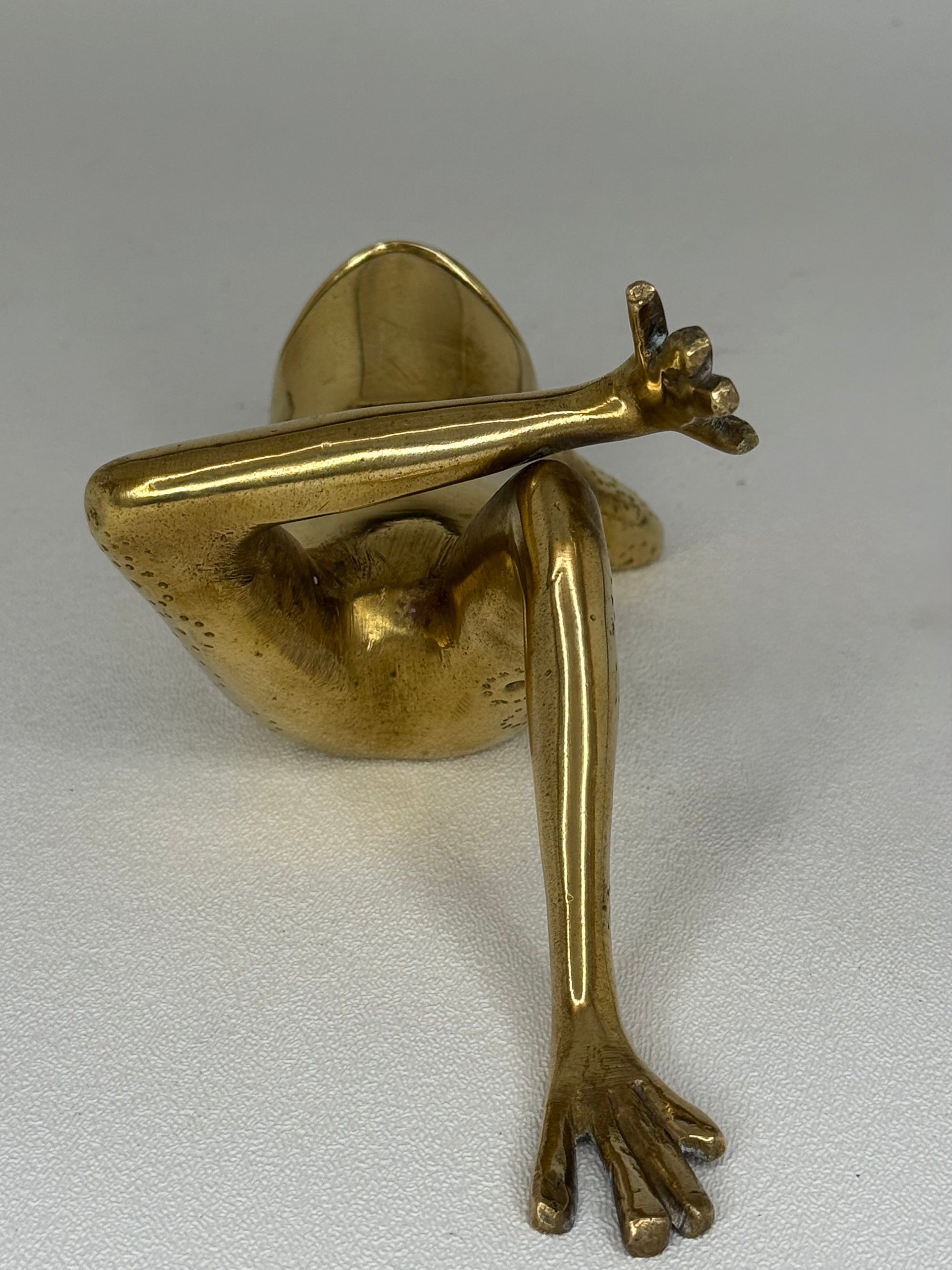 Vintage Brass Relaxing Frog