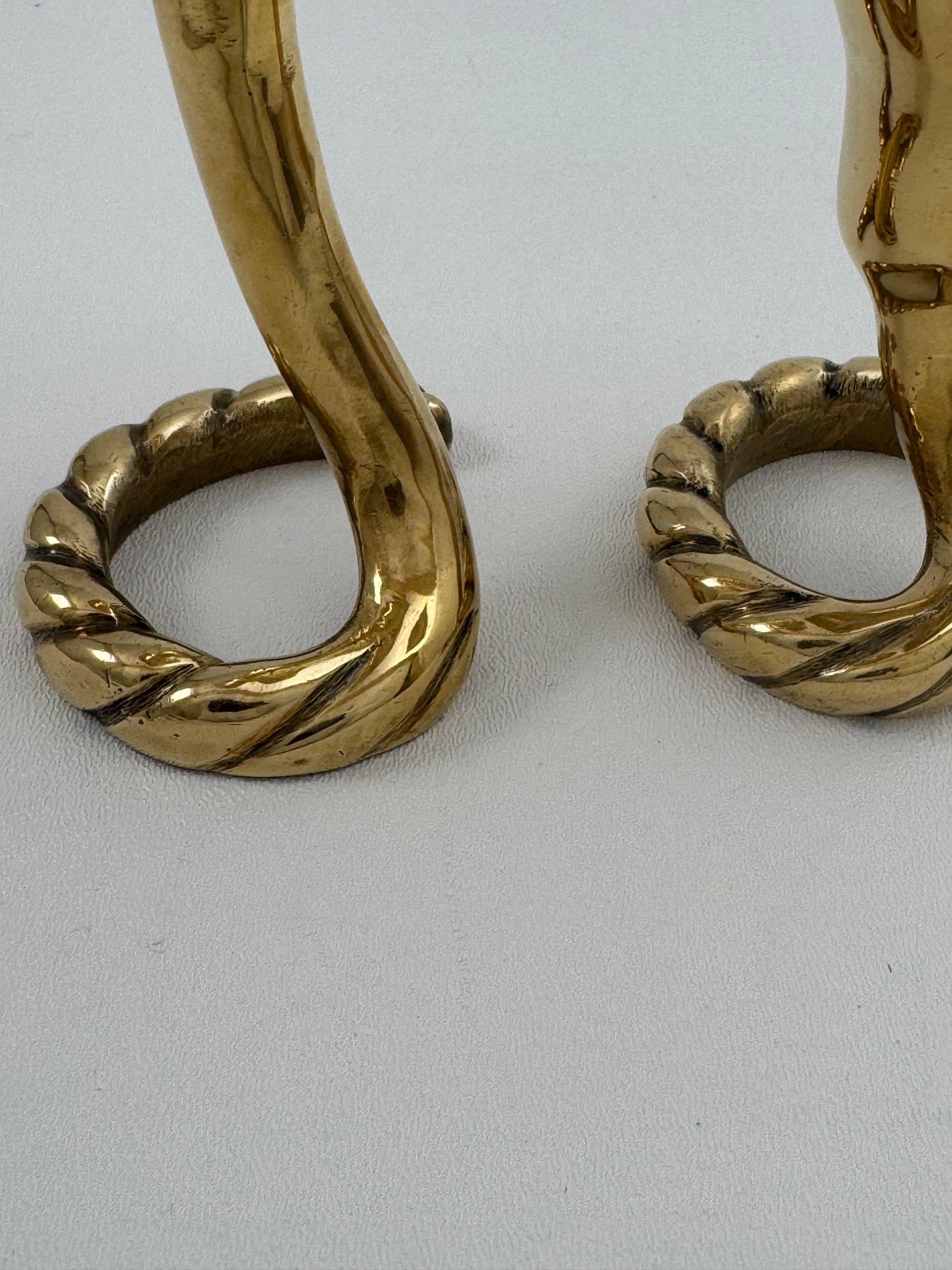 Vintage Brass Calla Lily Candleholders – Interlocking Pair, Made in Hong Kong – Elegant Mid-Century Taper Holders (Set of 2)
