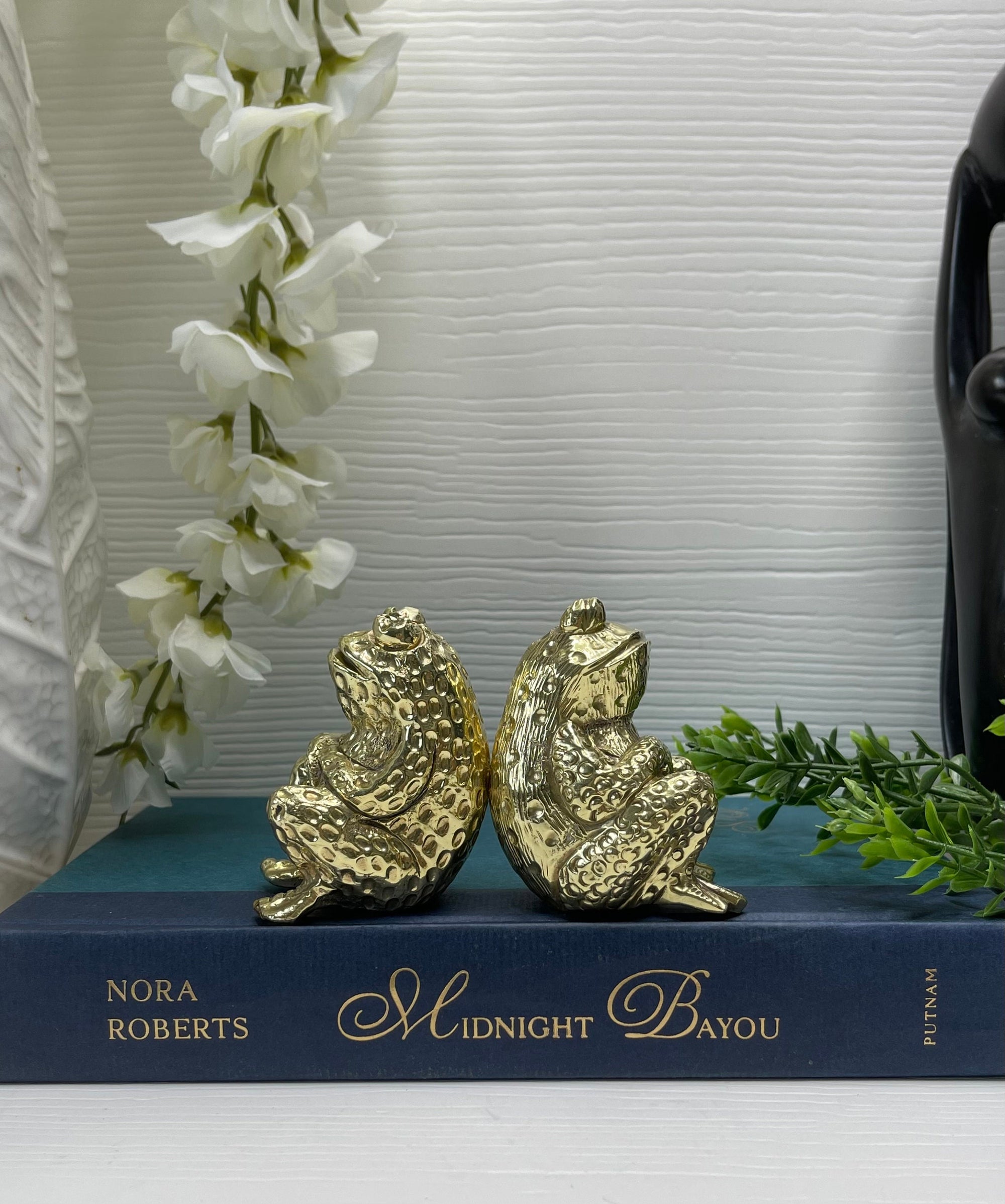 Vintage Brass Frog Pair