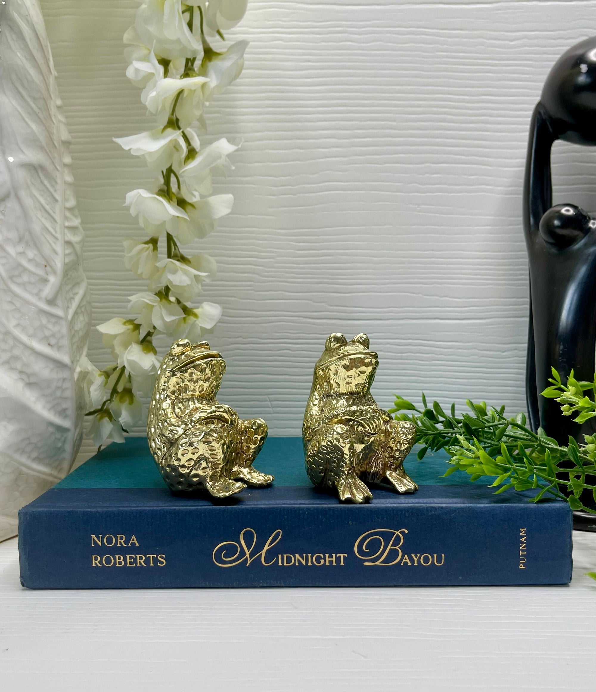 Vintage Brass Frog Pair